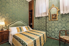 Hotel Marconi