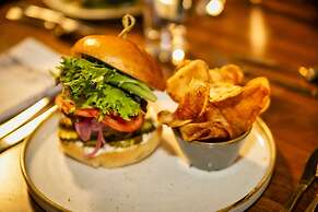Old Orchard Inn