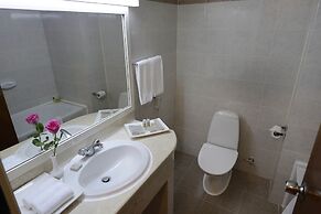 Resort Sur Beach Holiday