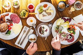 Hotel Svanen, Stays & BW Signature Collection