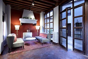 Dorma Casa de los Linajes