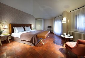 Dorma Casa de los Linajes