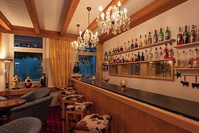 Hotel Bellevue - Traditional Swiss Hideaway