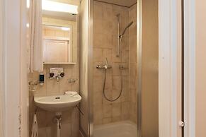 Hotel Bellevue - Traditional Swiss Hideaway