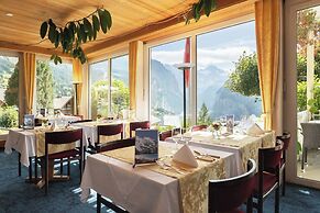 Hotel Bellevue - Traditional Swiss Hideaway