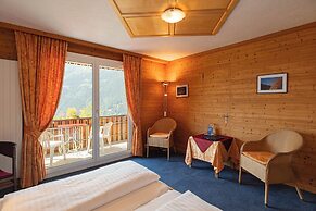 Hotel Bellevue - Traditional Swiss Hideaway