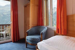 Hotel Bellevue - Traditional Swiss Hideaway