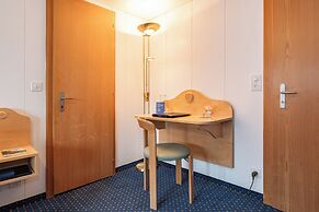 Hotel Bellevue - Traditional Swiss Hideaway