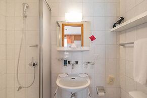 Hotel Bellevue - Traditional Swiss Hideaway