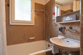 Hotel Bellevue - Traditional Swiss Hideaway