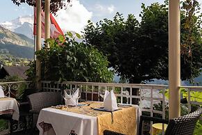 Hotel Bellevue - Traditional Swiss Hideaway