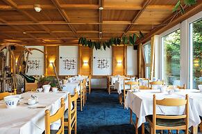 Hotel Bellevue - Traditional Swiss Hideaway