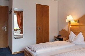 Hotel Bellevue - Traditional Swiss Hideaway