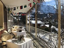 Hotel Bellevue - Traditional Swiss Hideaway