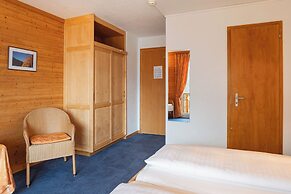 Hotel Bellevue - Traditional Swiss Hideaway
