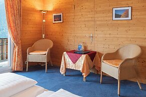 Hotel Bellevue - Traditional Swiss Hideaway