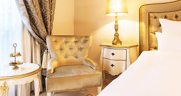 Victor's Residenz - Hotel Schloss Berg
