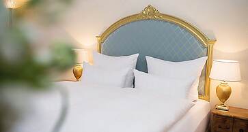 Victor's Residenz - Hotel Schloss Berg