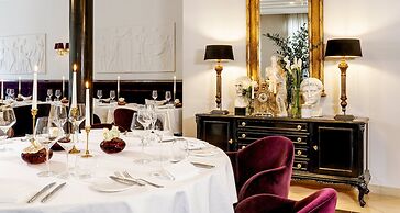 Victor's Residenz - Hotel Schloss Berg
