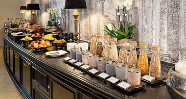 Victor's Residenz - Hotel Schloss Berg