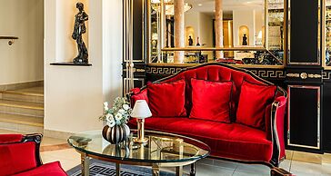 Victor's Residenz - Hotel Schloss Berg