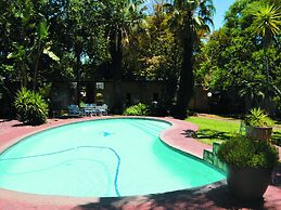 Safari Hotel & Convention Centre