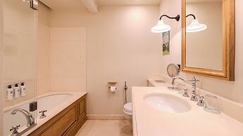 Hotel Crillon Le Brave