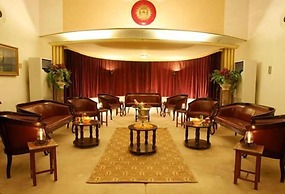Karni Bhawan Palace