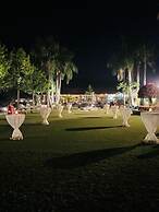 Shikarbadi Hotel