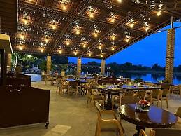 Shikarbadi Hotel