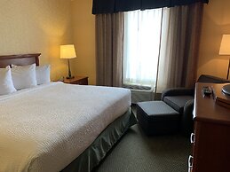 Merit Hotel & Suites