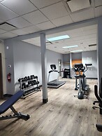 Merit Hotel & Suites
