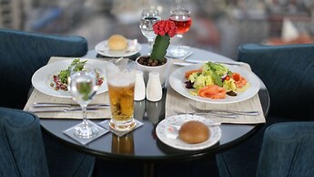 Crowne Plaza Hotel Beirut by IHG