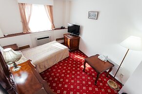 Acfes-Seiyo Hotel