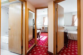 Acfes-Seiyo Hotel
