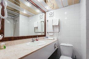 Acfes-Seiyo Hotel