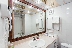 Acfes-Seiyo Hotel