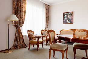 Hotel Oktyabrskaya