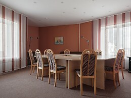 Hotel Oktyabrskaya