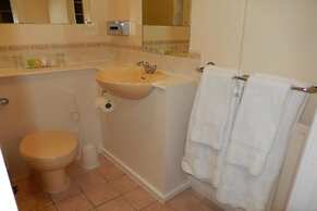 Eden House Hotel
