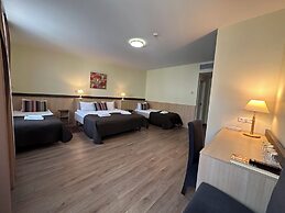 City Gate Hotel