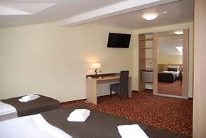 City Gate Hotel