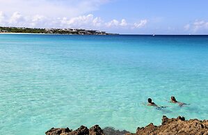 Carimar Beach Club