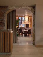 Hotel Nelligan