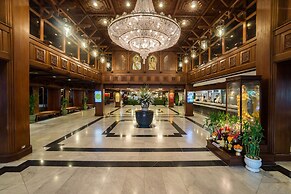 Bangkok Palace Hotel
