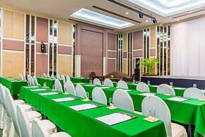 Cholchan Pattaya Beach Resort