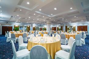 Cholchan Pattaya Beach Resort