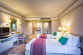 Cholchan Pattaya Beach Resort