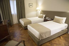 Lafayette Hotel