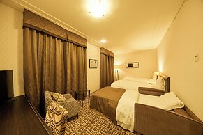 Okura Chiba Hotel